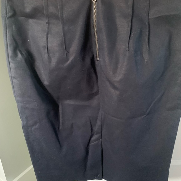 Club Monaco pencil skirt - Picture 2 of 2